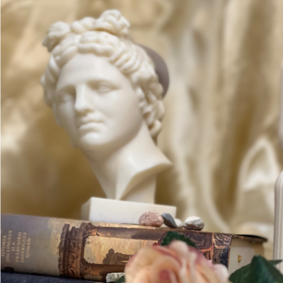 artemis candle:apollo candle:apolo:lady:sculpture:aesthetic:candle:pillar:candles:swirl:wedding:sets:decoration:yankee:anniversary:homedecor:aromatherapycandles3 Apollo – Sculptural God Candle