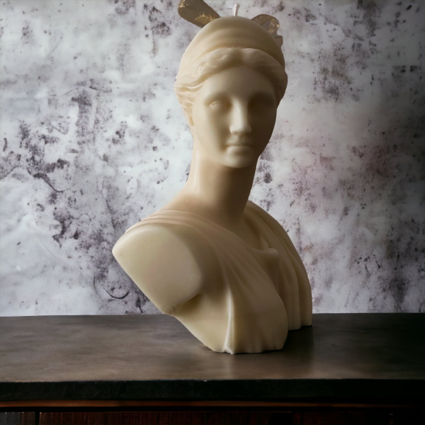 Artemis Diana Candle