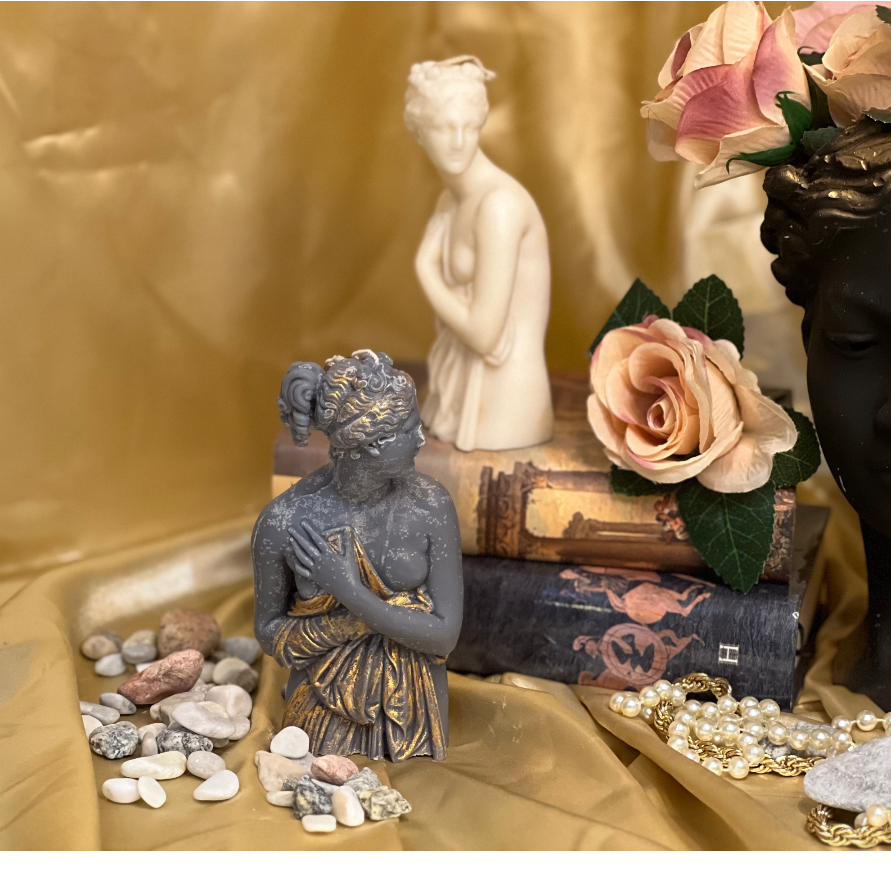 Venus – Sculptural Goddess Candle