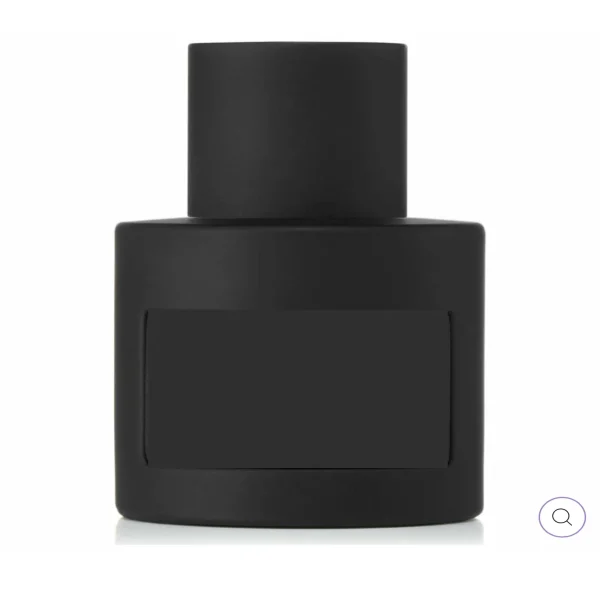 Leather – Luxury Car Diffuser 8ml Leather luxury car diffuser with wooden cap hanging in a vehicle