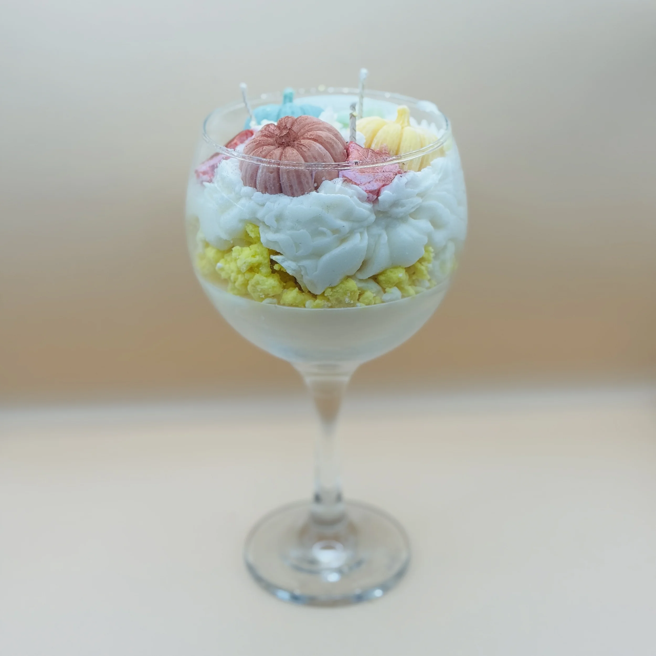 La Vie Est Belle Gin Glass 500 ml luxury scented candle in reusable glass