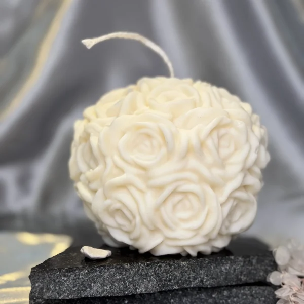 Bouquet of Desire – Rose Bouquet Candle rose bouquet candle UK handmade soy wax sculptural roses candle