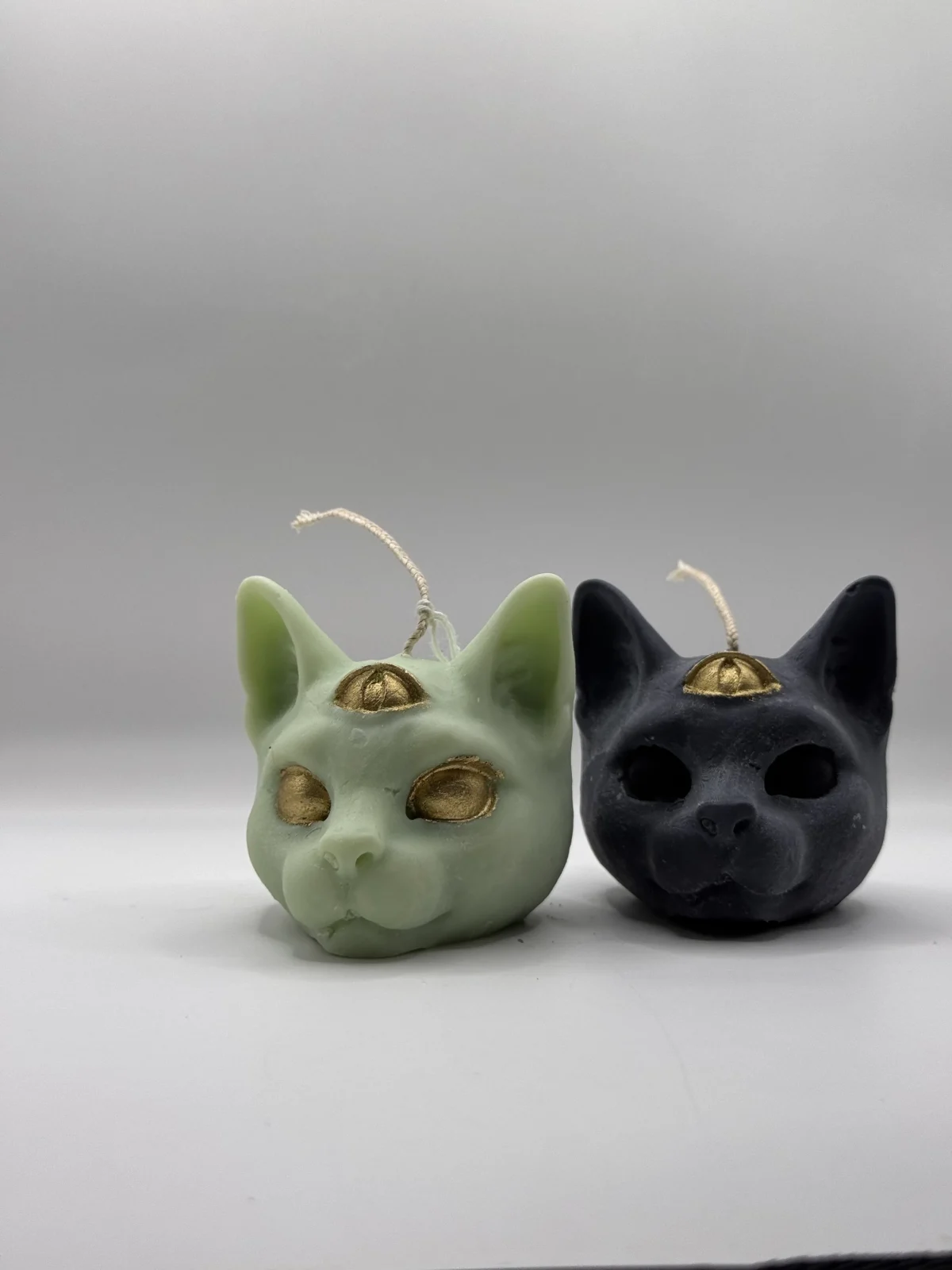 Bastet – Cat Goddess Candle cat candle UK handmade soy wax Bastet cat goddess candle